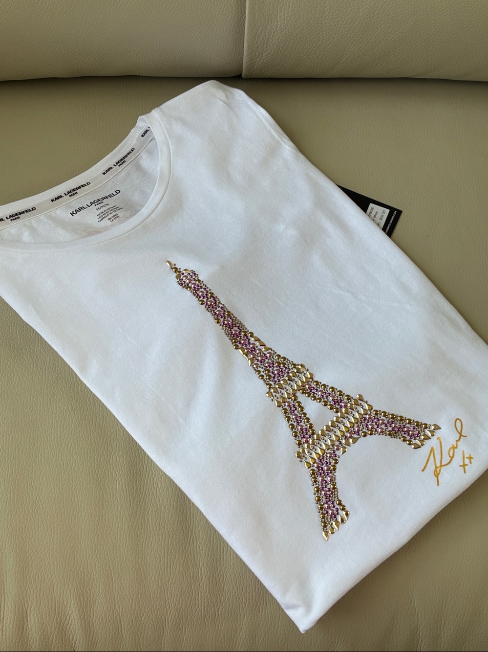 KARL LAGERFELD PARIS
Eiffel Paris-Inspired Graphic Tee